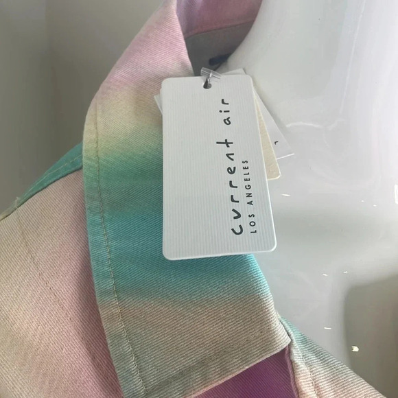 Current Air women’s rainbow short sleeve pastel button up, romper Size M - Picture 13 of 13